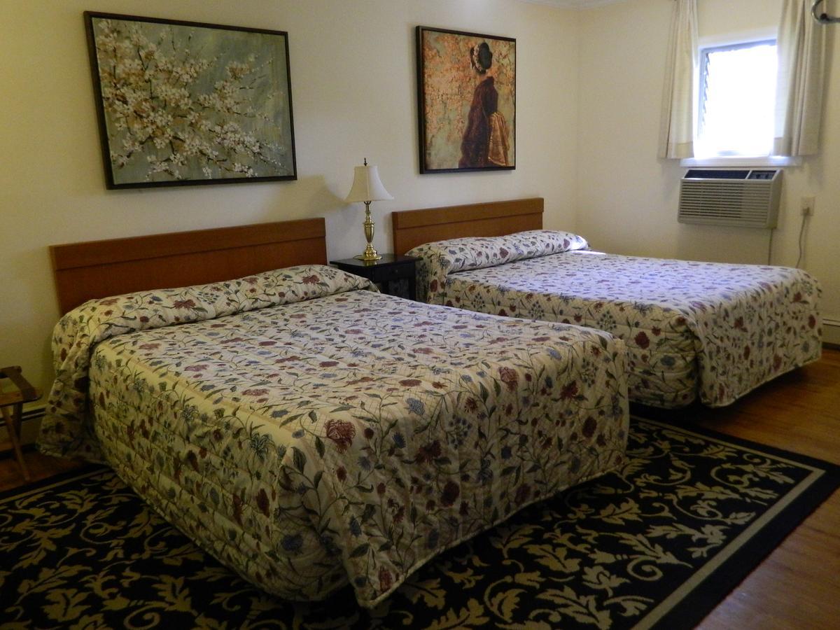 Twin Oaks Motel Manasquan Exterior photo