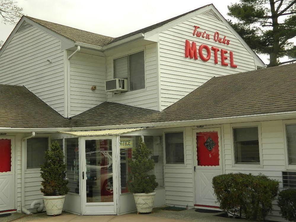Twin Oaks Motel Manasquan Exterior photo