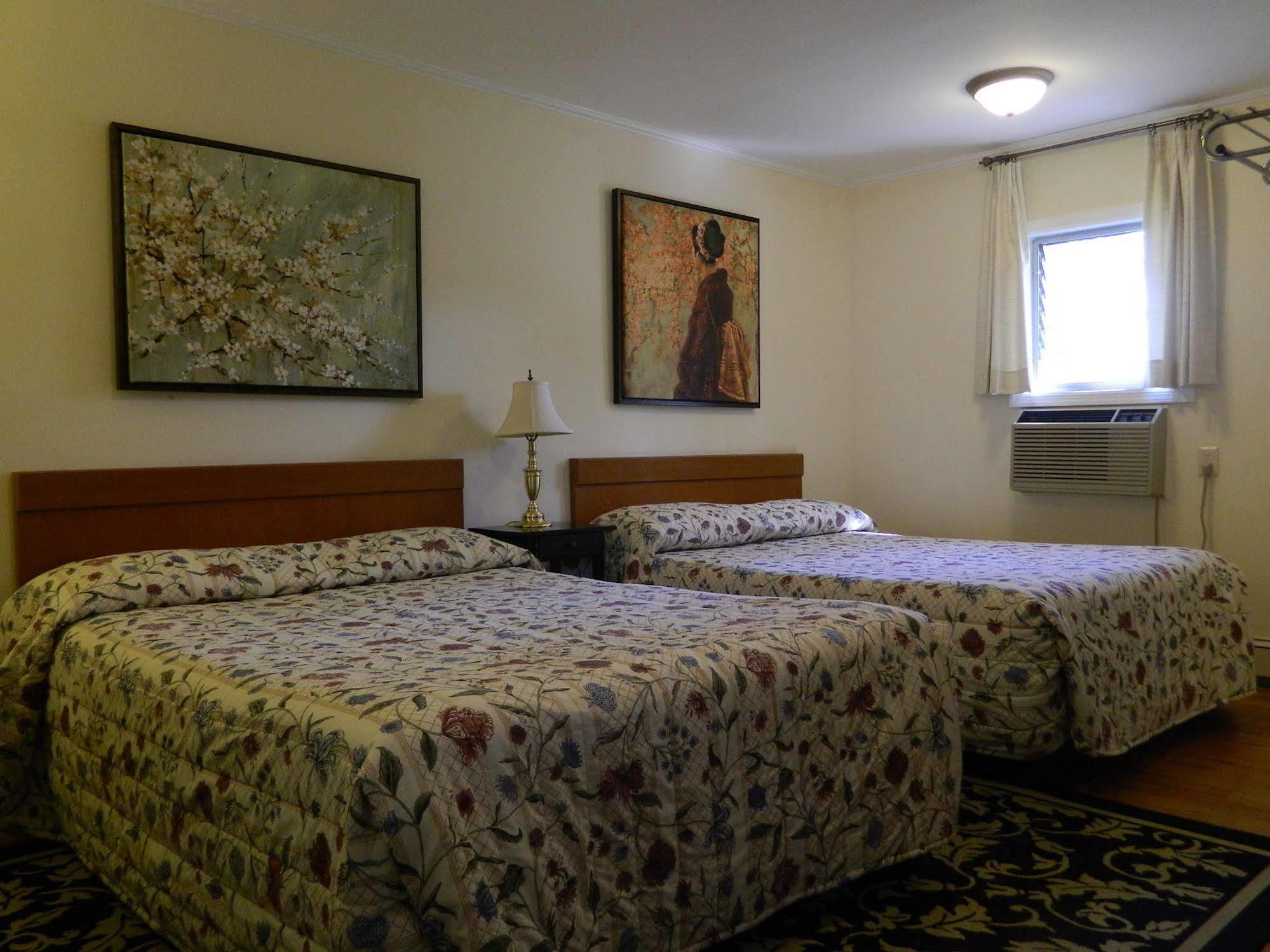 Twin Oaks Motel Manasquan Exterior photo